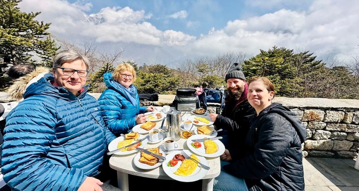 Hotel Everest View Breakfast